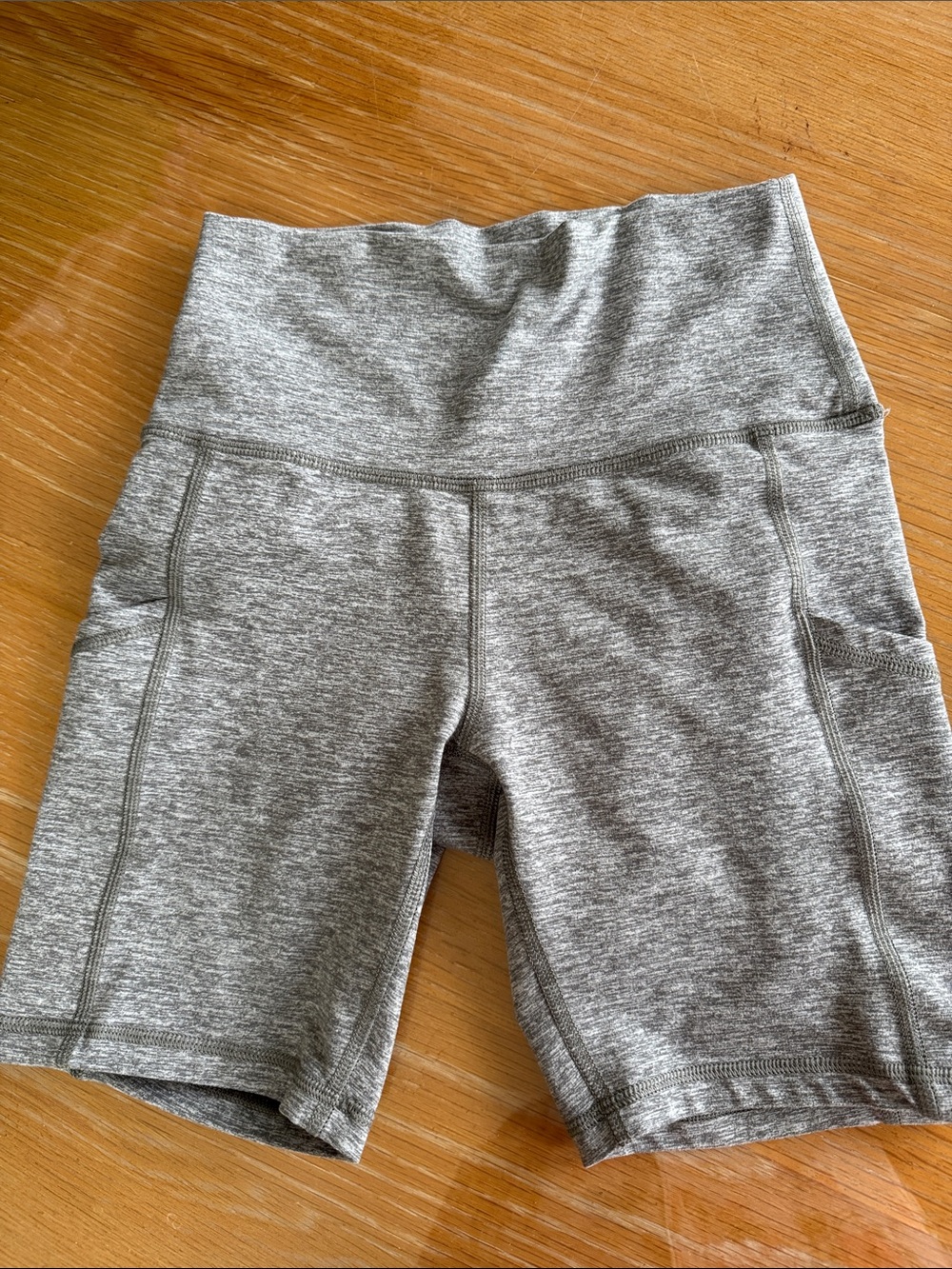 Aerie Offline The Hugger High-Waisted 5” Pocket Performance Bike Shorts Small